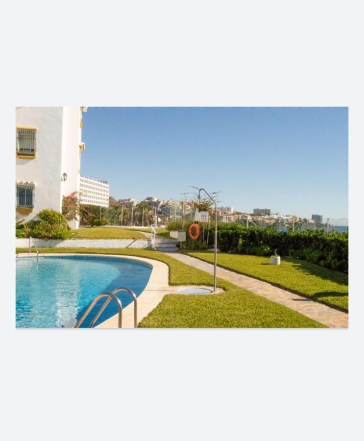 Espectacular Apartamento En Primera Linea De Playa Benalmadena Ngoại thất bức ảnh